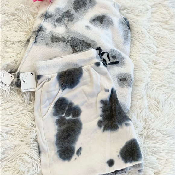 New with tags FREE PEOPLE KELLY WASHED TIE DYE SET BLACK COMBO Fleece exterior - Picture 4 of 5